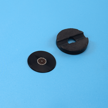 Tail Flick Tail Restrainer Close Up