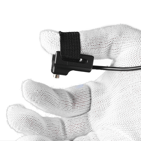 Operator wearing the sensor directly on the thumb